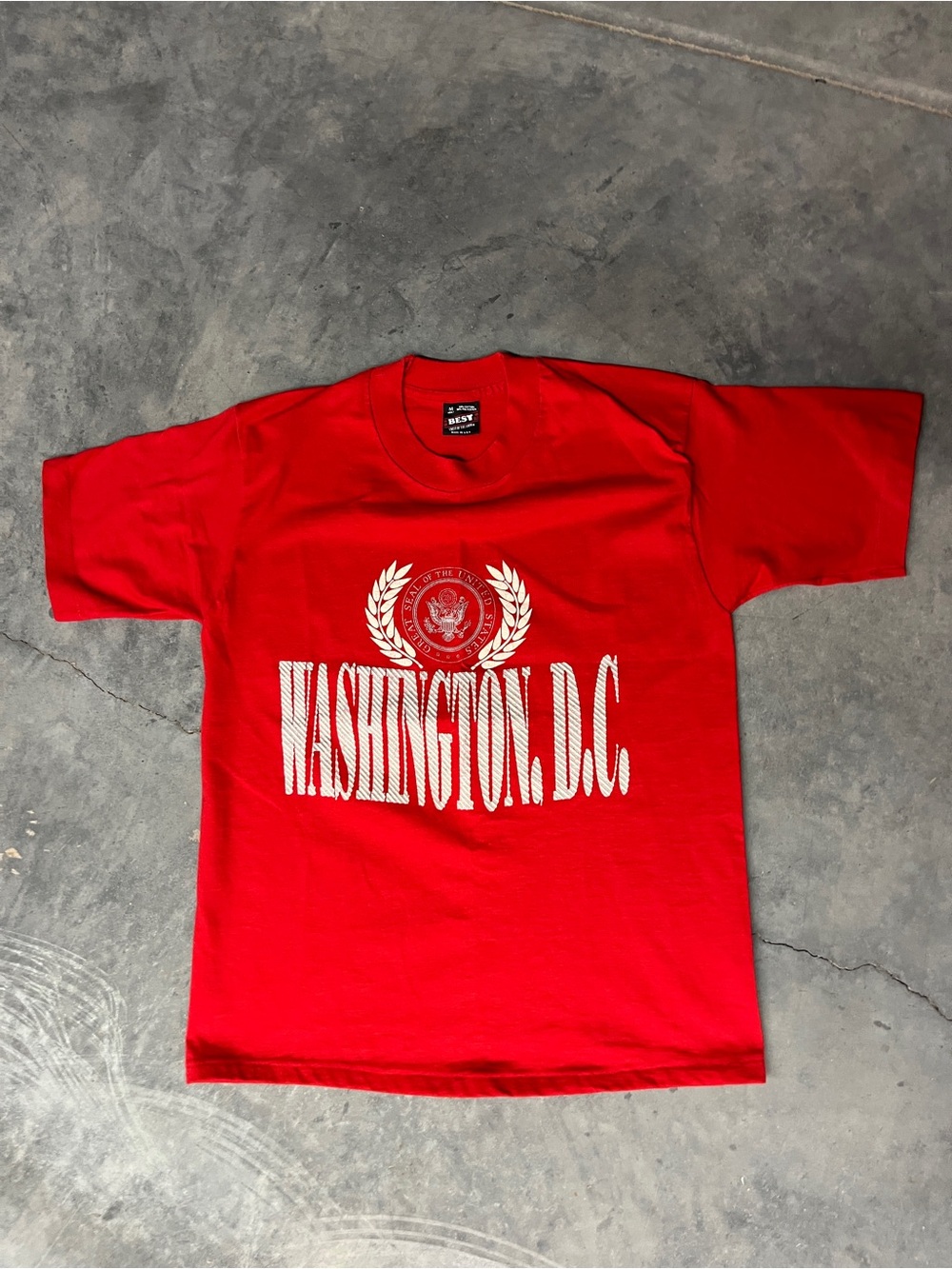 Vintage 1993 Red Washington D.C. Graphic Tee - Classic Crew Neck
